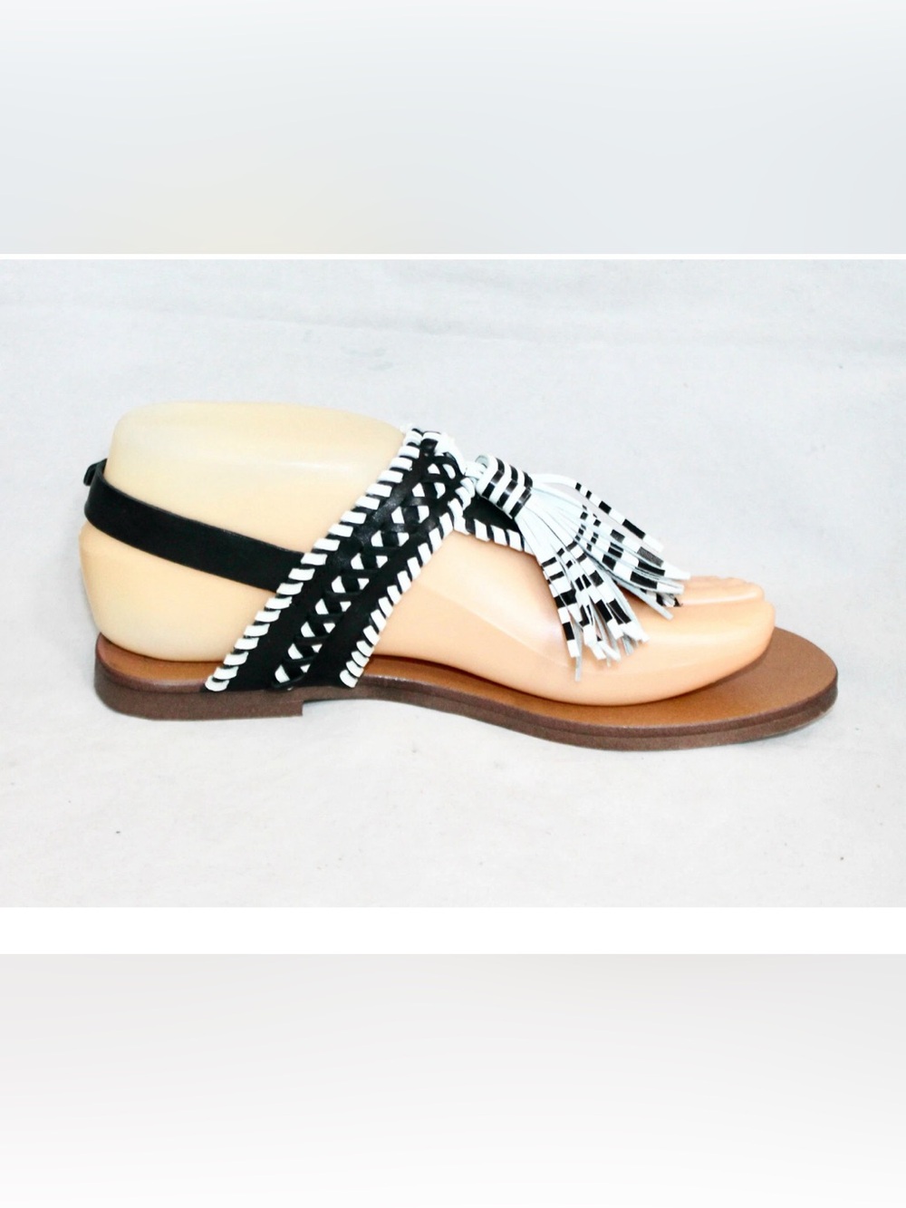 Vince Camuto Rebeka Flat Sandals Size 9M Chic Casual Slip-On Summer Sandals - Picture 3 of 13